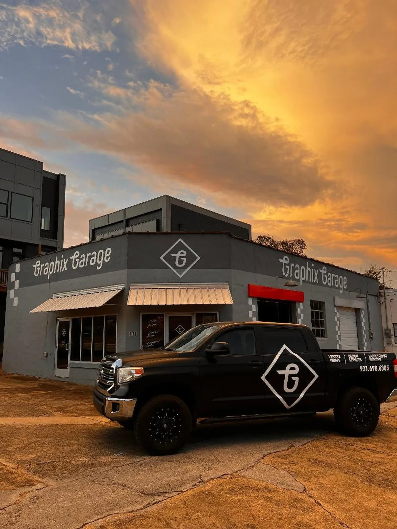 Graphix Garage shop — Columbia TN vehicle wraps