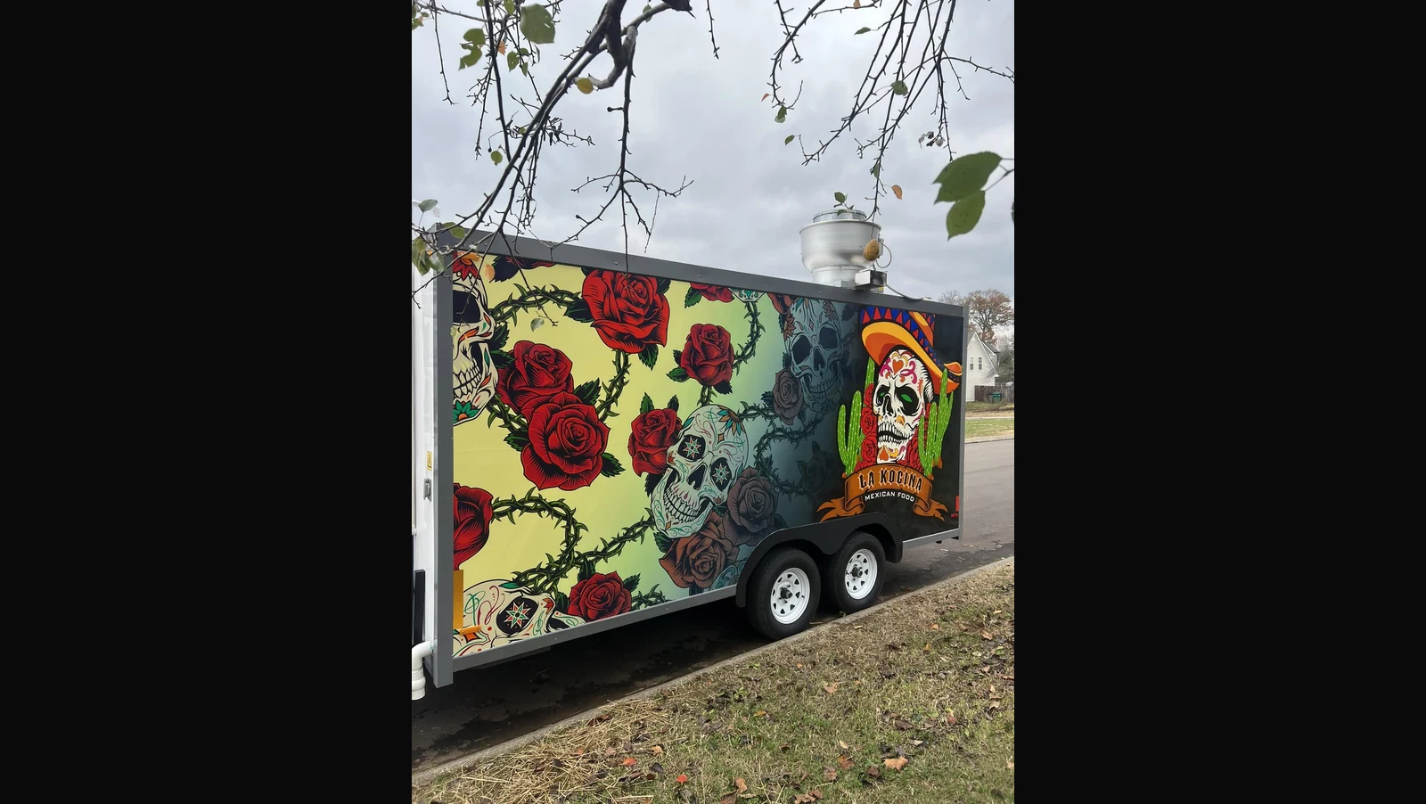 La Cocina food trailer wrap